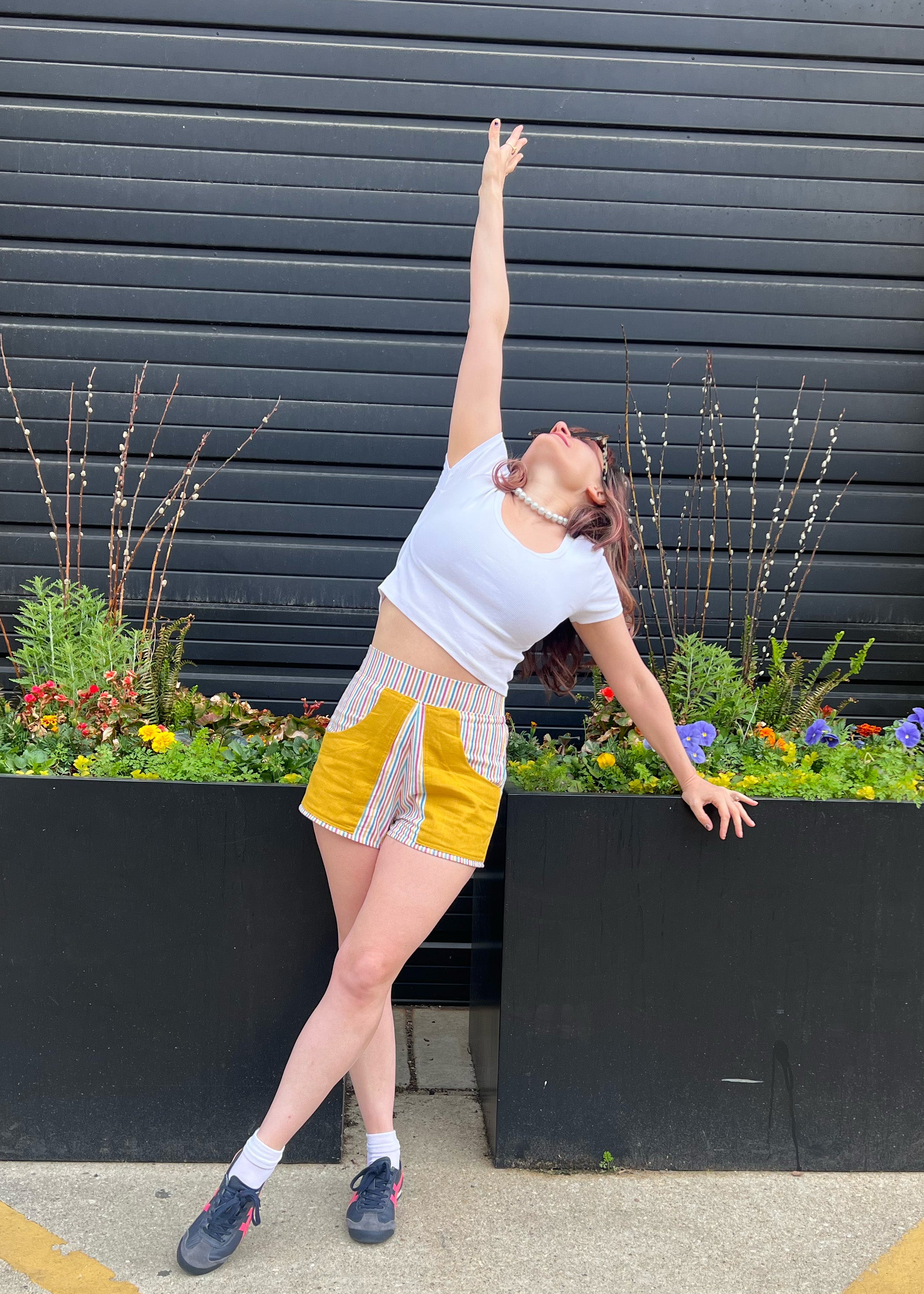 Quokka Half Elastic Waist Shorts PDF